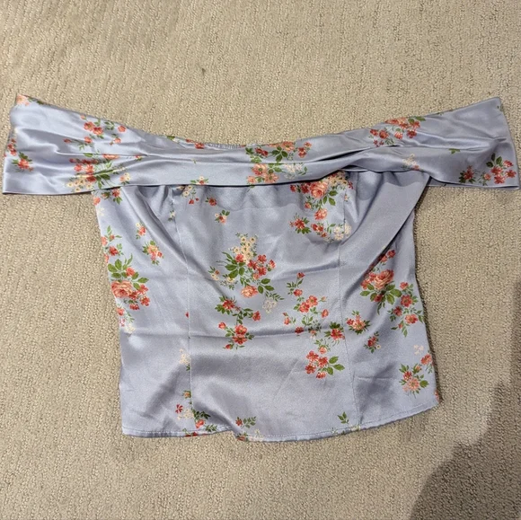 Reformation Lux Silk Off shoulder Top - Picture 2 of 6